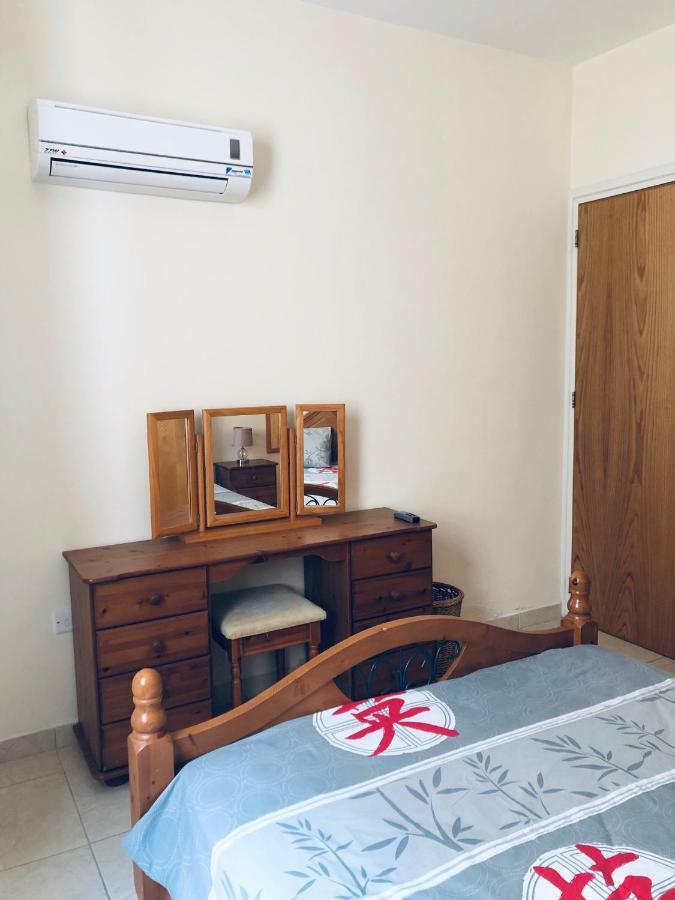 Private Apartment At Aristo Universe III With Pool Paphos Kültér fotó